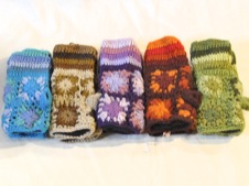 W 052 Handwarmers wool knitted crocheted flowers